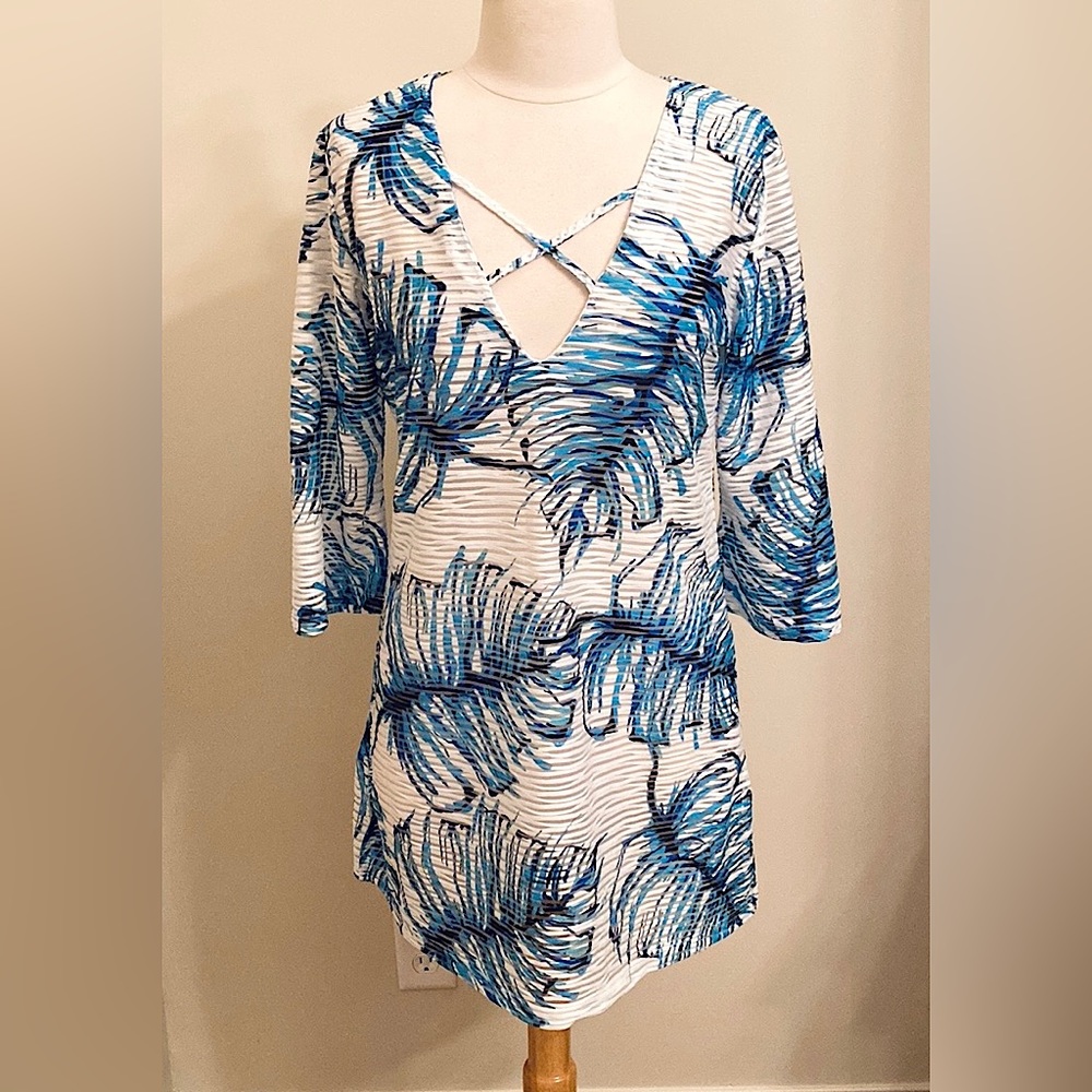APT. 9 White Blue Palm Tree Leaf SZ M Burnout Boho Chic Tropical Swim Cover Up